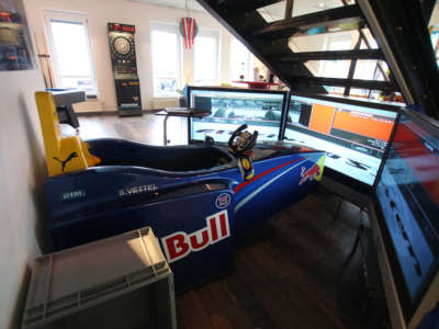 F1 Simulator